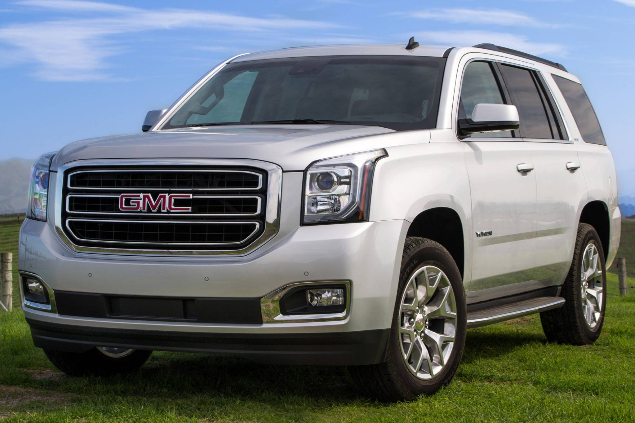 GMC Yukon Denali - Image 3